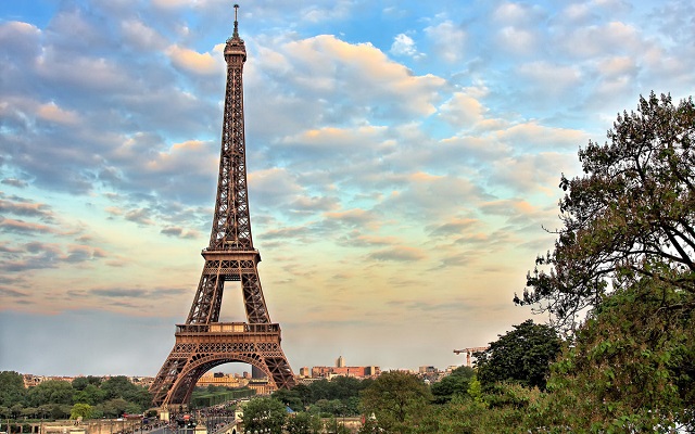 отели Парижа с видом на Эйфелеву башню