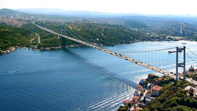 Стамбул вид на Босфор и мост