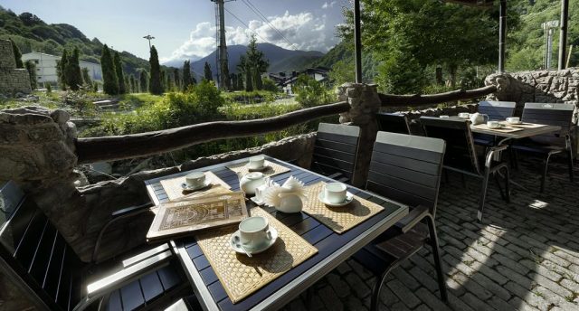 отель в Сочи с красивым видом на горы