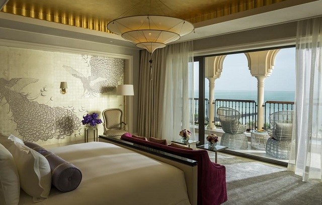 отель в Дубае с красивым видом на море