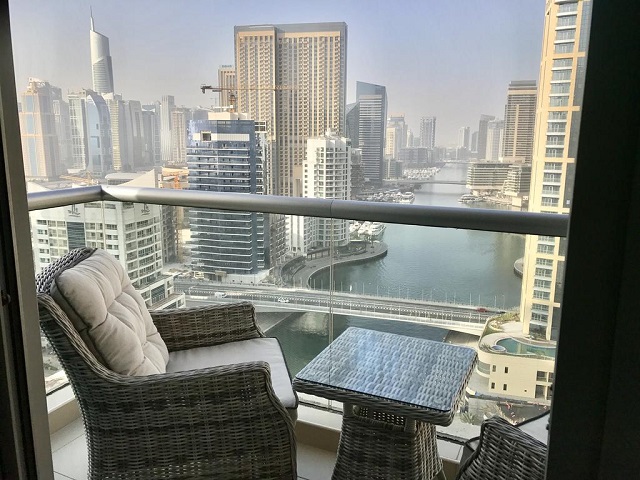 отель с панорамными окнами в Дубае