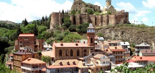 отели и гостевые дома Тбилиси с красивым видом на горы и город