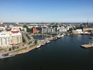 Лучшие отели с бассейном и СПА в Хельсинки