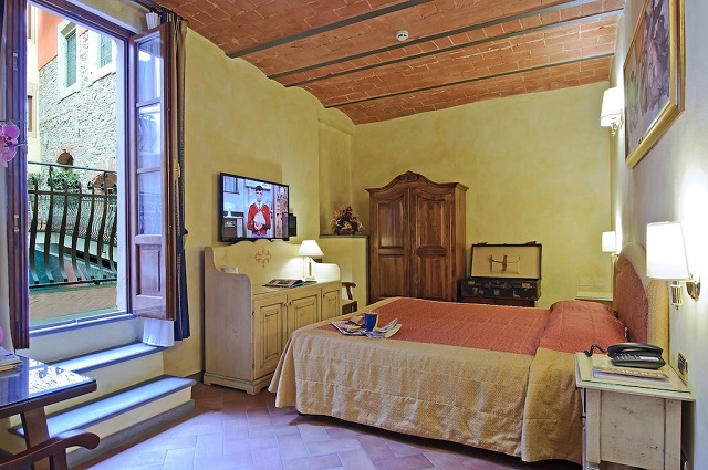 Hotel Alba Palace