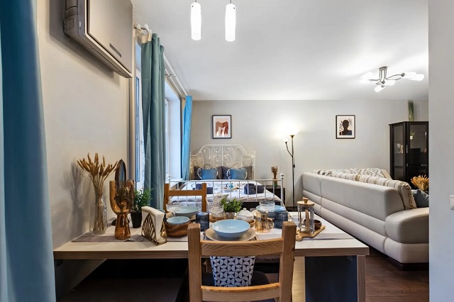 Tsvetnoy cozy apartment