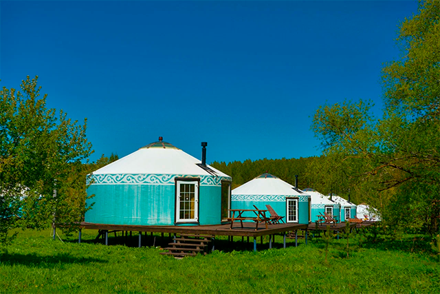 Этно-Глэмпинг Yurt-Resort в Татарстане Вид на юрты